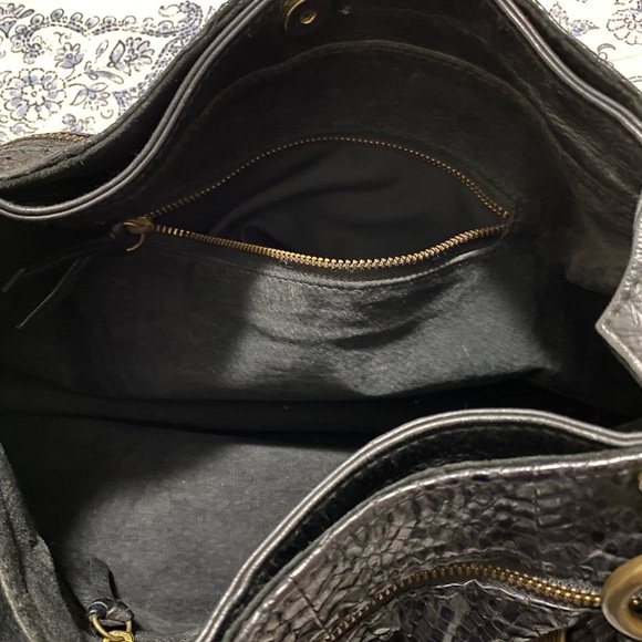 R&Y AUGOUSTI PYTHON LEATHER HANDBAG - Picture 8 of 8